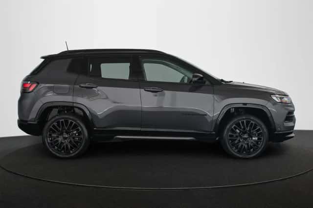 Jeep Compass (2023) thumbnail 33