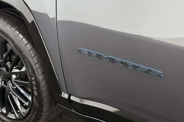 Jeep Compass (2023) thumbnail 35