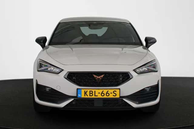 CUPRA Leon (2022) thumbnail 14
