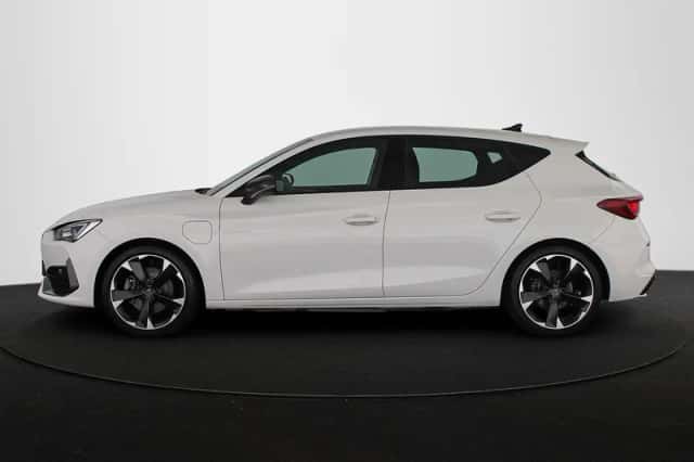 CUPRA Leon (2022) thumbnail 31