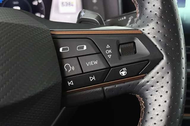 CUPRA Leon (2022) thumbnail 40