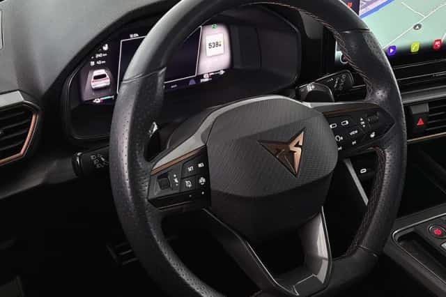 CUPRA Leon (2022) thumbnail 8