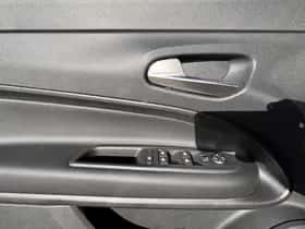 Jeep Avenger (2026) thumbnail 18