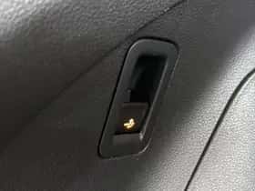 Volkswagen Tiguan (2022) thumbnail 38