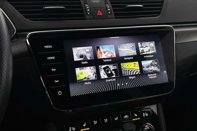 Škoda Superb (2022) thumbnail 14