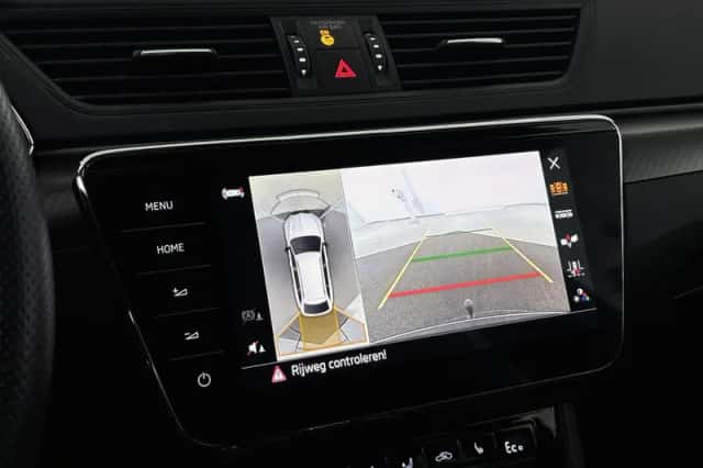 Škoda Superb (2022) thumbnail 17