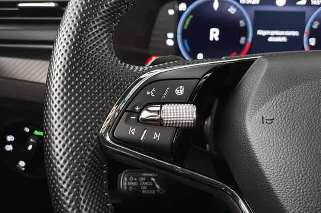 Škoda Superb (2022) thumbnail 23