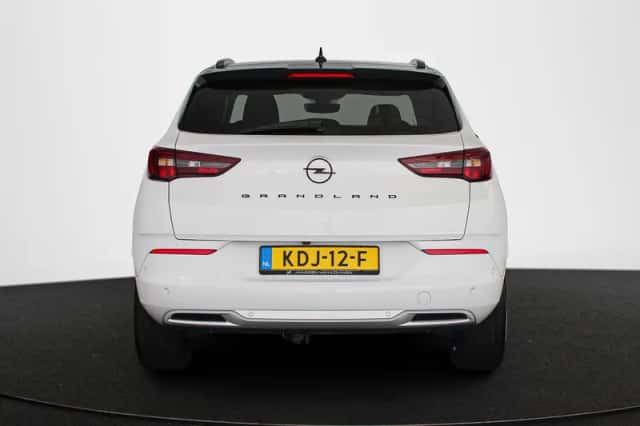 Opel Grandland (2022) thumbnail 16
