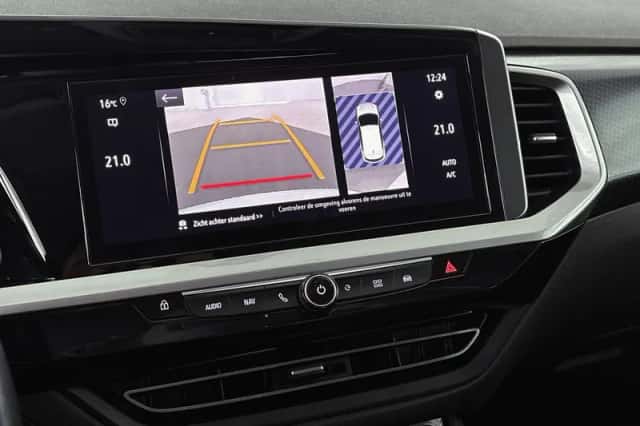 Opel Grandland (2022) thumbnail 17