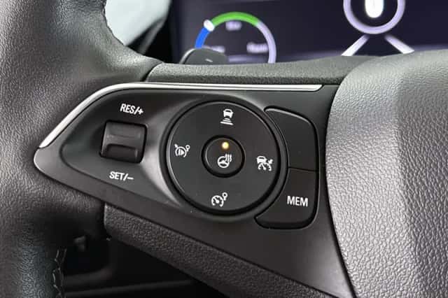 Opel Grandland (2022) thumbnail 33