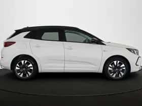 Opel Grandland (2022) thumbnail 37