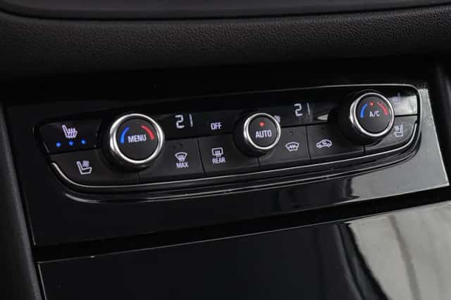 Opel Grandland (2022) thumbnail 40