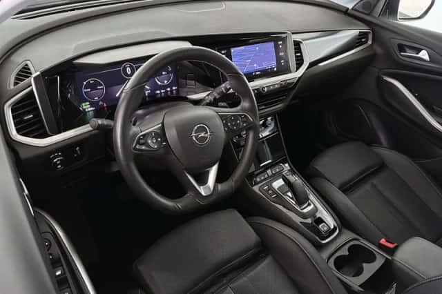 Opel Grandland (2022) thumbnail 5