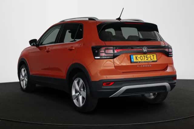 Volkswagen T-Cross (2021) thumbnail 4