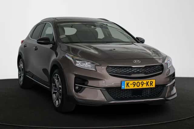 Kia XCeed (2021) thumbnail 2