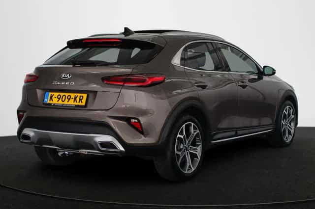 Kia XCeed (2021) thumbnail 3