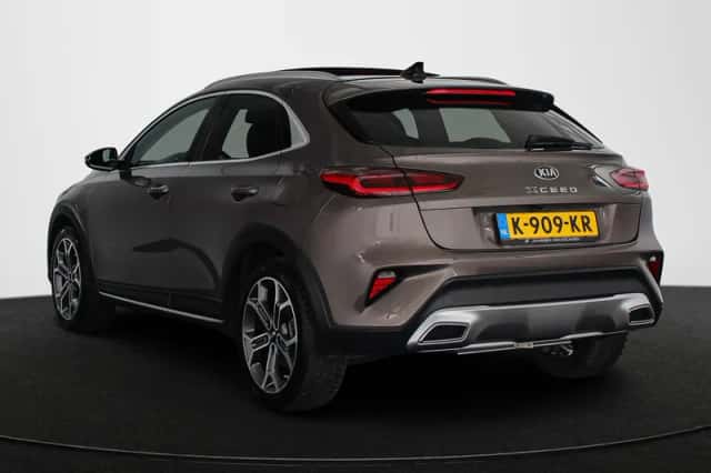 Kia XCeed (2021) thumbnail 4