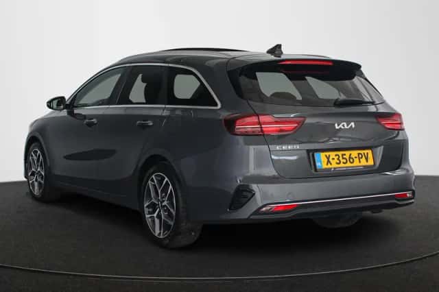 Kia Ceed Sportswagon (2024) thumbnail 4