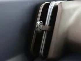Volvo EX30 (2024) thumbnail 38