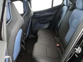 Volvo EX30 (2024) thumbnail 7