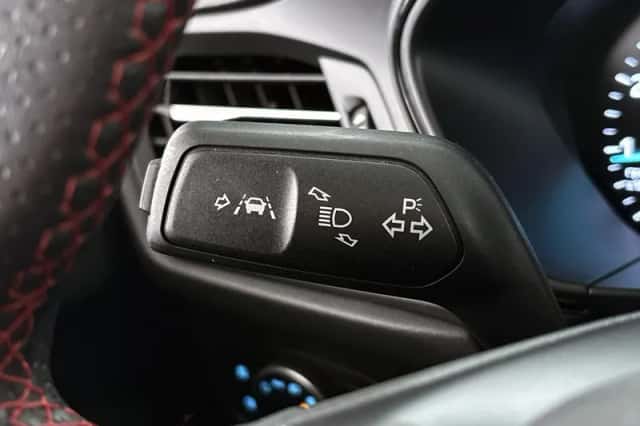 Ford Focus (2020) thumbnail 39
