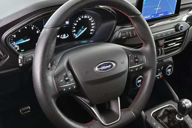 Ford Focus (2020) thumbnail 9