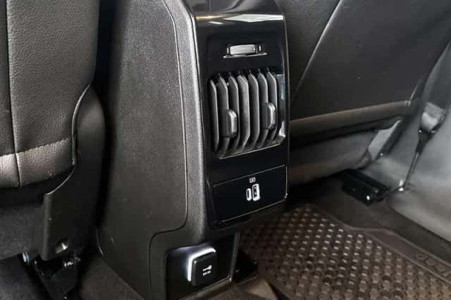Jeep Compass (2022) thumbnail 13