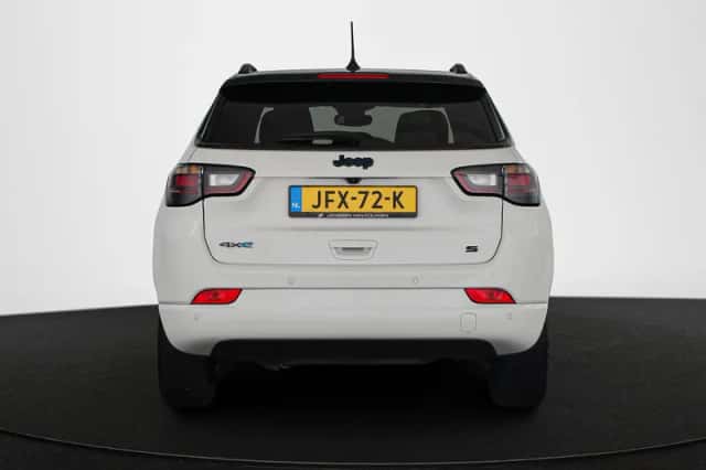 Jeep Compass (2022) thumbnail 16
