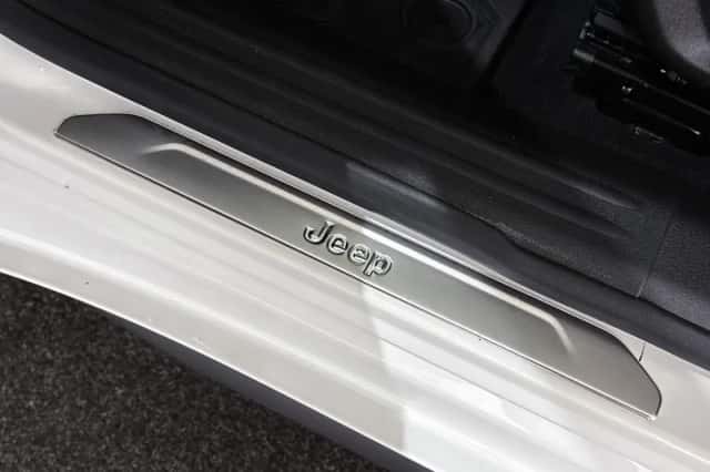 Jeep Compass (2022) thumbnail 20