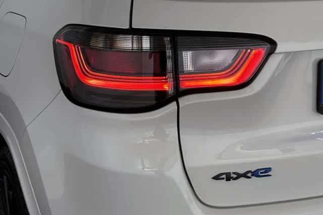 Jeep Compass (2022) thumbnail 24