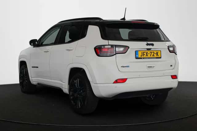 Jeep Compass (2022) thumbnail 4