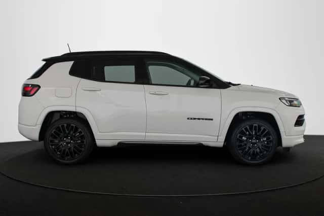Jeep Compass (2022) thumbnail 37