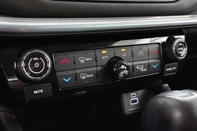 Jeep Compass (2022) thumbnail 39