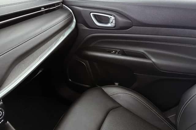 Jeep Compass (2022) thumbnail 40