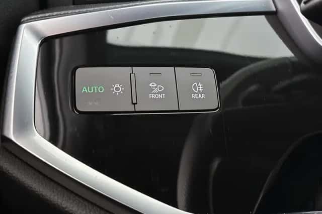 Audi Q3 (2022) thumbnail 29