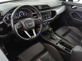 Audi Q3 (2022) thumbnail 5