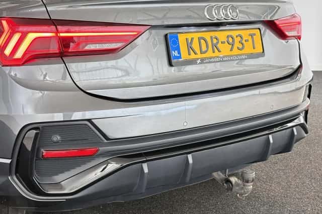 Audi Q3 (2022) thumbnail 42
