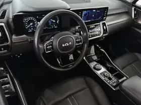 Kia Sorento (2023) thumbnail 5