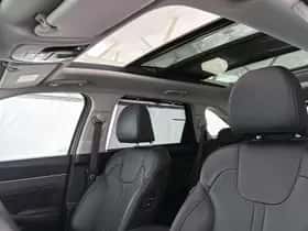 Kia Sorento (2023) thumbnail 8