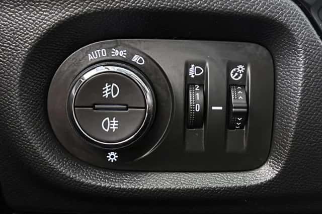 Opel Corsa (2021) thumbnail 23