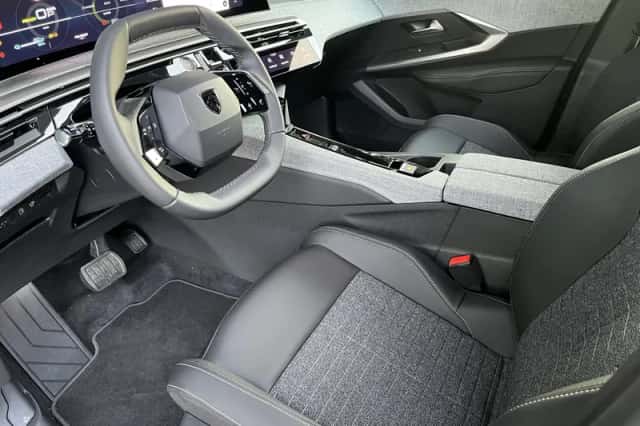 Peugeot 3008 (2025) thumbnail 6