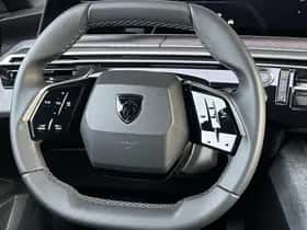 Peugeot 3008 (2025) thumbnail 9