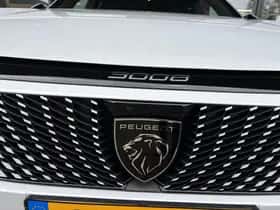 Peugeot e-3008 (2025) thumbnail 12