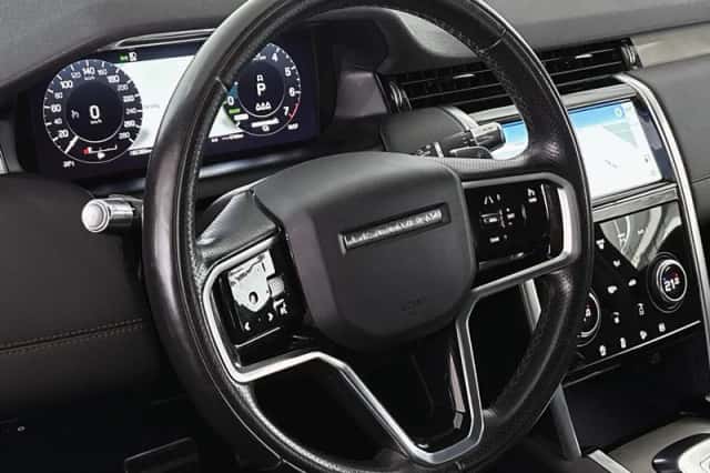 Land Rover Discovery Sport (2021) thumbnail 12