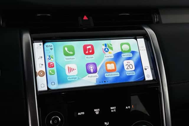 Land Rover Discovery Sport (2021) thumbnail 17