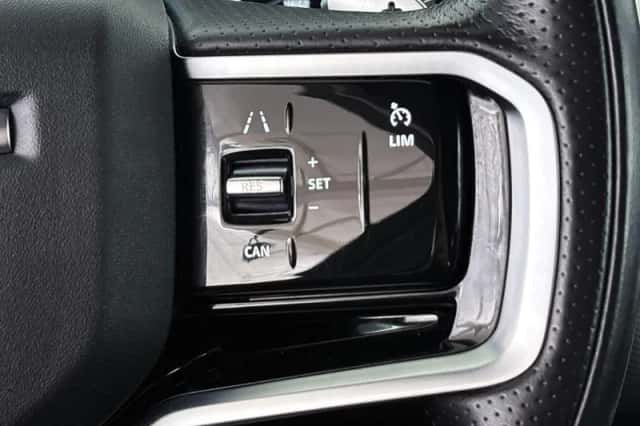 Land Rover Discovery Sport (2021) thumbnail 30