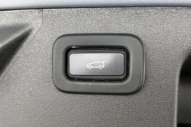 Land Rover Discovery Sport (2021) thumbnail 40