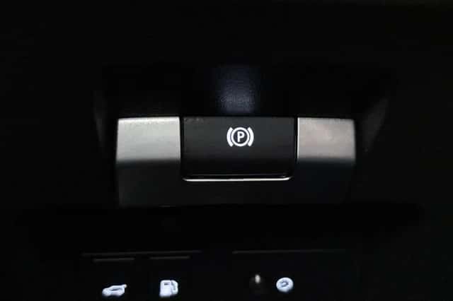 Land Rover Discovery Sport (2021) thumbnail 43