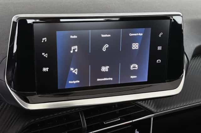 Peugeot e-208 (2023) thumbnail 13