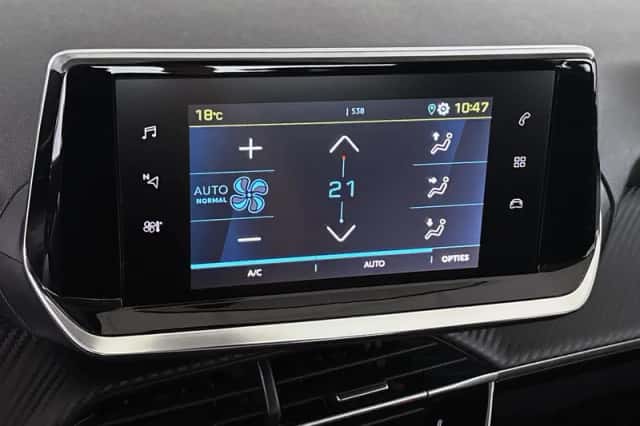 Peugeot e-208 (2023) thumbnail 22